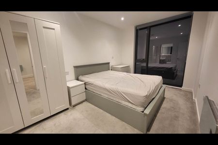 2 Bed Flat, Queen Street, M3 - Photo 3