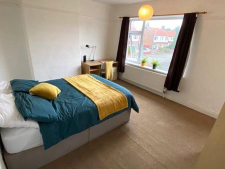 3 bedroom semi-detached house to rent - Photo 5