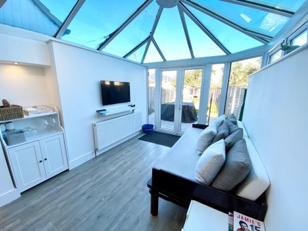 3 bedroom semi-detached house to rent - Photo 2