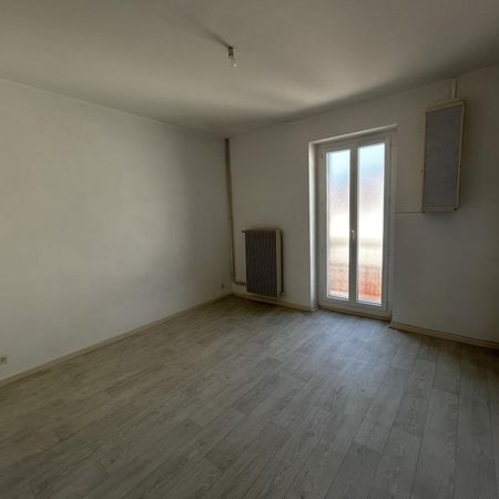 Location Appartement 2 pièces 46m² LE CREUSOT 71200 - Photo 4