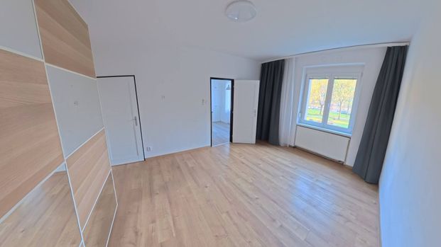 Pronájem bytu 2+1 58 m² - Fotografie 1