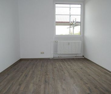 Renovierte 3 Zimmer Wohnung mit großem Balkon - Photo 1