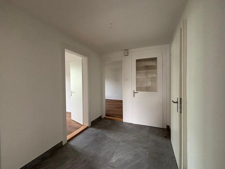 Love at first sight guaranteed: newly renovated apartment in a quiet and green environment - Photo 2