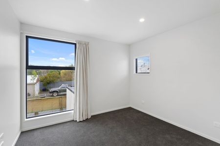 2/15 Waltham Road, Sydenham - Photo 2