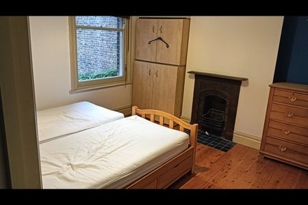 4 Bed Terraced House, Woodland Terrace, SE7 - Photo 4