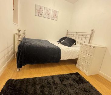 7 bedroom house of multiple occupation to rent - Photo 5