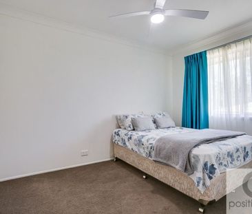 Spacious family home with ideal home office or 4th bedroom. - Photo 4