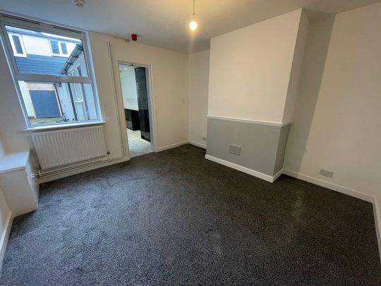 St. Georges Road, Great Yarmouth - Photo 1