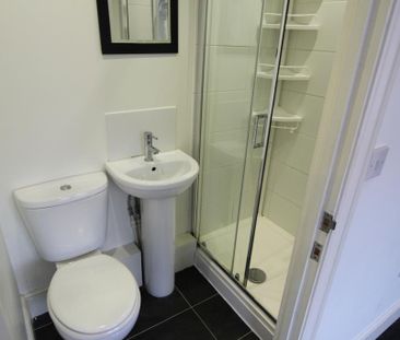 1 bedroom house of multiple occupation to rent - Photo 5