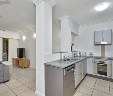 2 bedroom apartment Clifton Beach - Photo 4