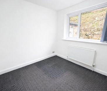 2 bedroom bungalow to rent - Photo 2