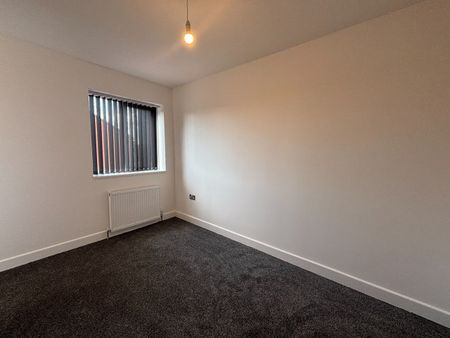 3 Bed Terraced House, Stoughton Street South, LE2 - Photo 3
