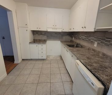 Beau 4 1/2 Situé Au Rez-de-jardin - Photo 2