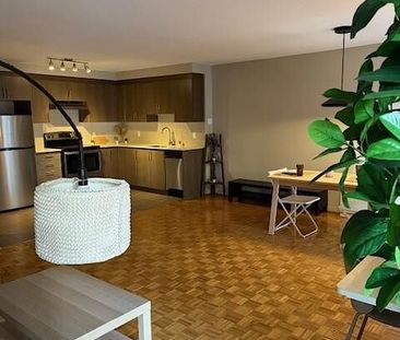 Kenson Towers, a reputable apartment building located in the centra... - Photo 2