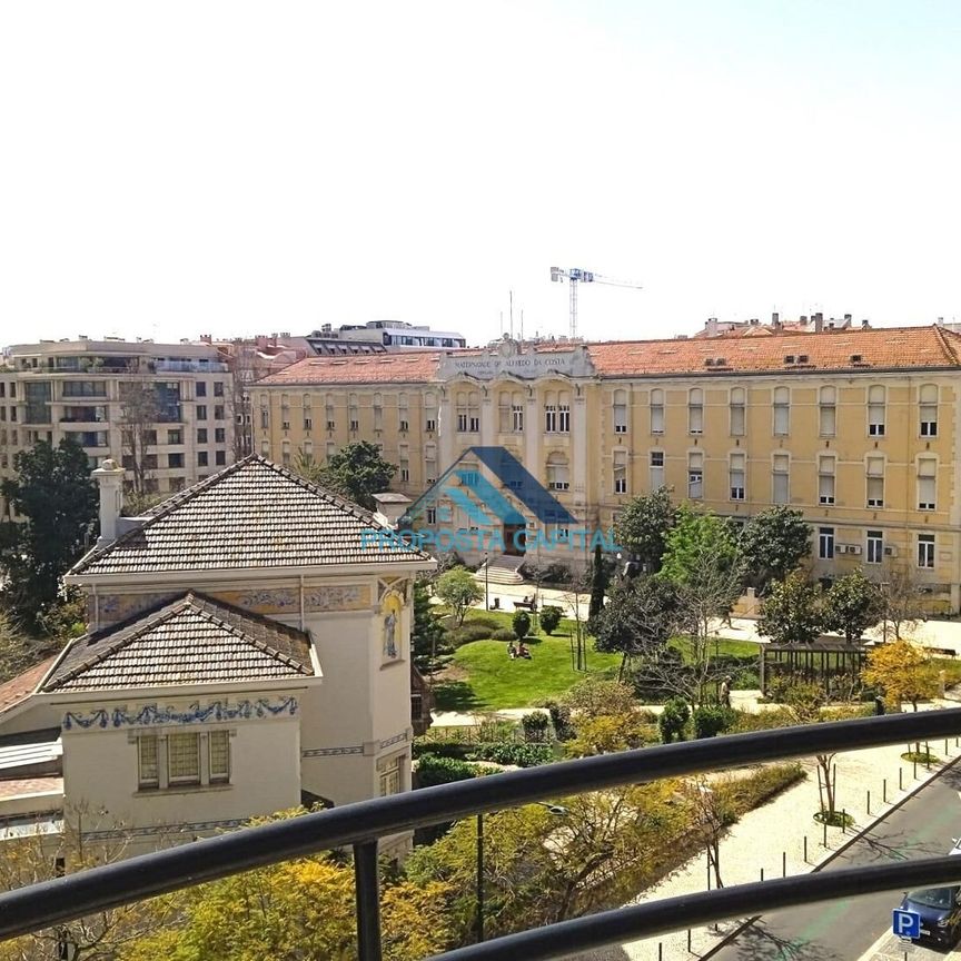 Apartamento T4 em Lisboa - Photo 1