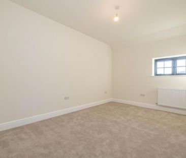 4 bedroom terraced house to rent - Photo 4