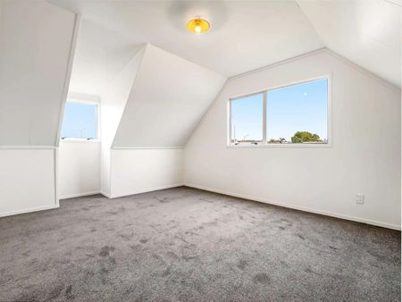 Unit 1, 24 Solveig Place, Randwick Park, Auckland - Photo 4