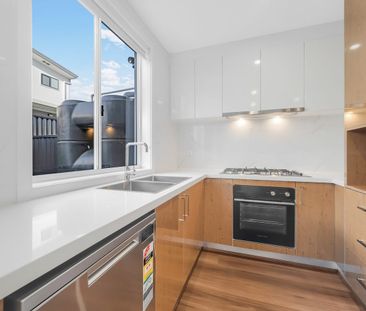 Brand New Luxury Townhouse with Designer Finishes & Modern Comfort - Photo 4