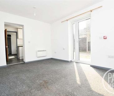 Beresford Road, Lowestoft, Suffolk, NR32 - Photo 3