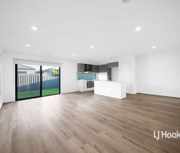 6 Karinya Way, Harkness VIC, Belconnen - Photo 2