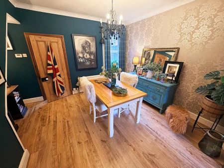 3 bedroom terraced house to rent - Photo 4