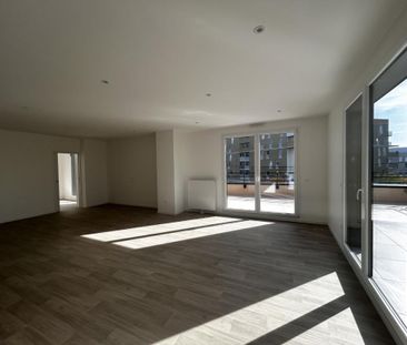 Location Appartement 5 pièces 129m² FLEURY SUR ORNE 14123 - Photo 2