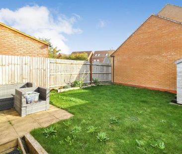 3 bedroom semi-detached house to rent - Photo 2