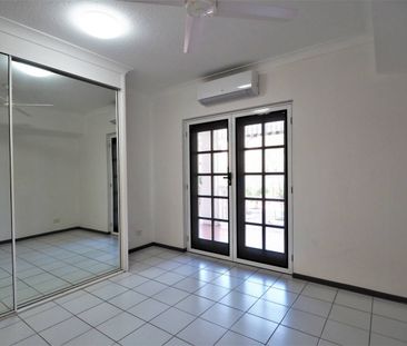 PERFECT GROUND FLOOR APARTMENT! (UNFURNISHED) - Photo 2