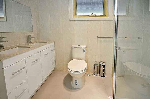 Room 6A (Non Ensuite) - Photo 1