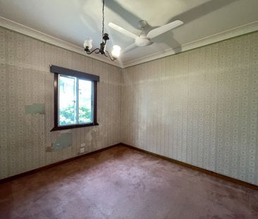 Large & airy open plan - Photo 6