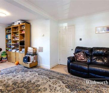 Tudor Lodge, Holden Road, Woodside Park, London, N12 - Photo 1