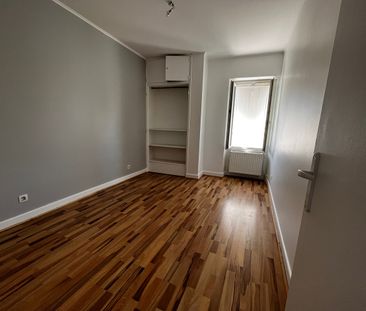 Location Appartement 3 pièces 76m² - Photo 1