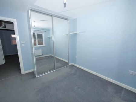 2 bedroom end of terrace house to rent - Photo 4