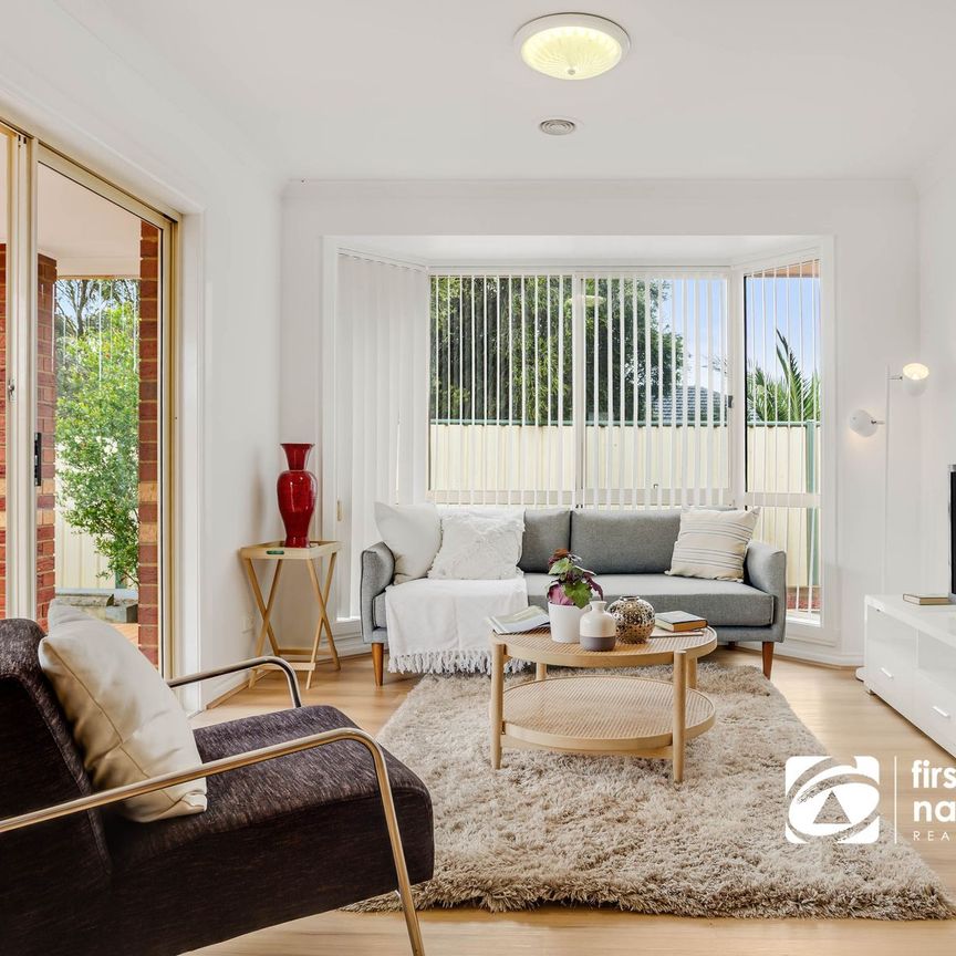 Spacious Family Home in a Prime Caroline Springs Location - Photo 1