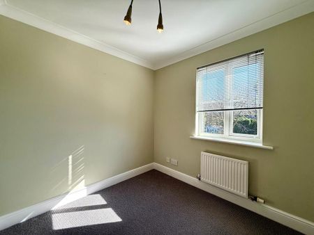 4 bedroom detached house to rent - Photo 5