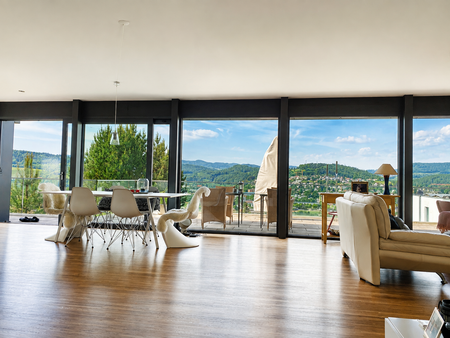 Exklusive 3.5-Zimmerwohnung mit Panoramaaussicht und Doppelgarage inkl. E-Ladestation - Photo 5