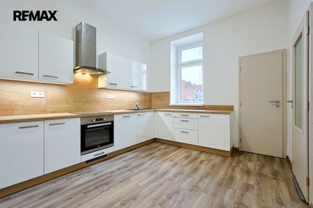 Pronájem bytu 2+1 v osobním vlastnictví 82 m², Plzeň - Fotografie 2