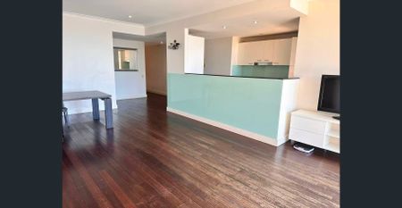 The Top Floor Penthouse opposit to Burwood Park - Photo 2