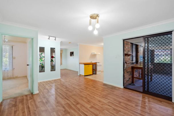 Family-Friendly Living In a Coastal Setting. - Photo 1