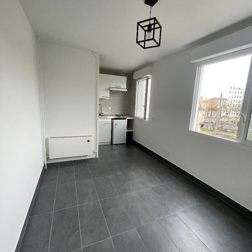 Appartement 1 pièce(s) 18.49 m2 - Photo 1
