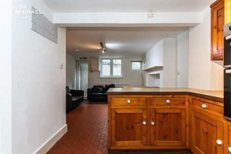 4 bedroom terraced house to rent - Photo 3