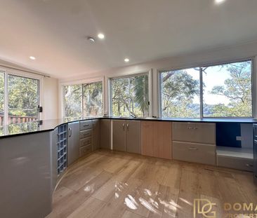 🌿 A Stylish Retreat in the Trees - Access via Bayview Ave - Photo 6