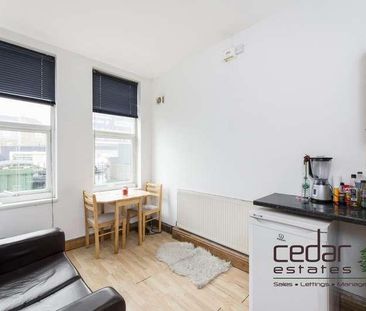 Blackburn Road, West Hampstead, NW6 - Photo 2