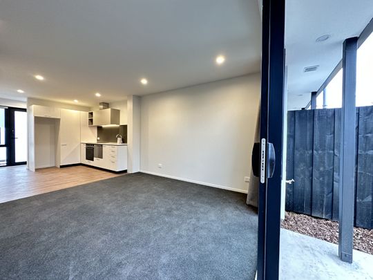 2/30 Frederick Street, Waltham - Photo 1