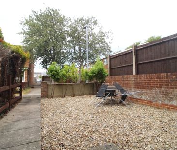 Spring Terrace, Reading, Berkshire, RG2 - Photo 6