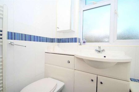 Mill Road, West Drayton, UB7 - Photo 2