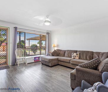 Recently Renovated 3 Bedroom Family Home! - Photo 4