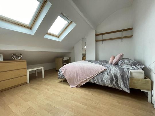 1 bedroom in a flat share to rent - Photo 1