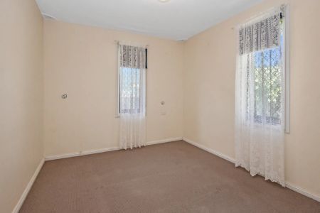 Affordable & Comfortable Home - Photo 2