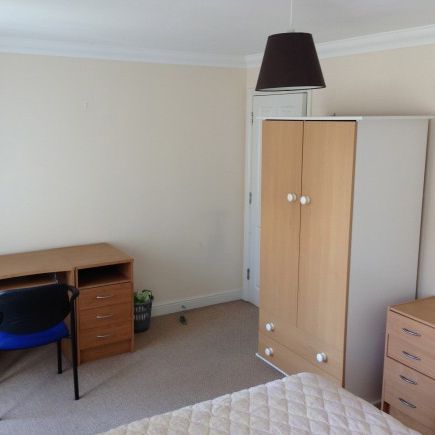 Alexandra Gate - Photo 2